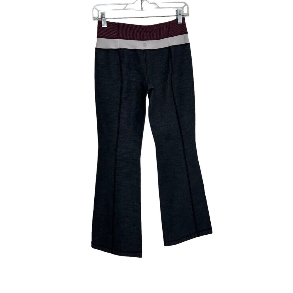 Lululemon Womens Activewear Leggings Size 4 Boot Cut Leg Yoga Workout Athleisure - Picture 2 of 10